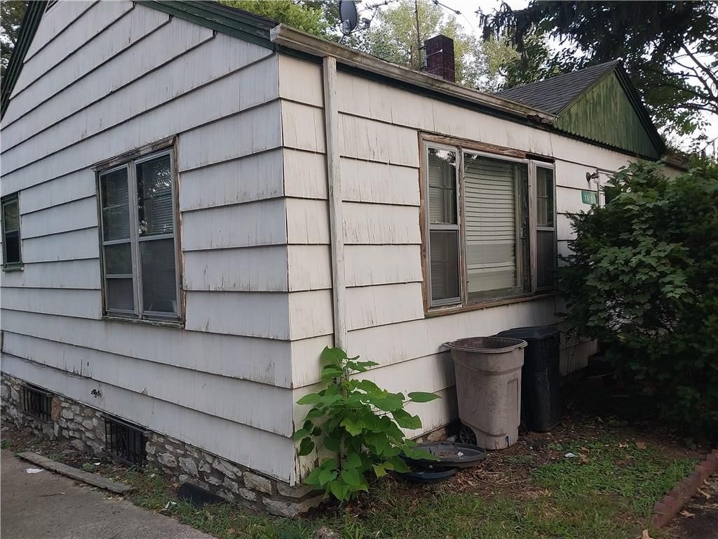 Photo 5 of 18 - 1421 N 27th Street