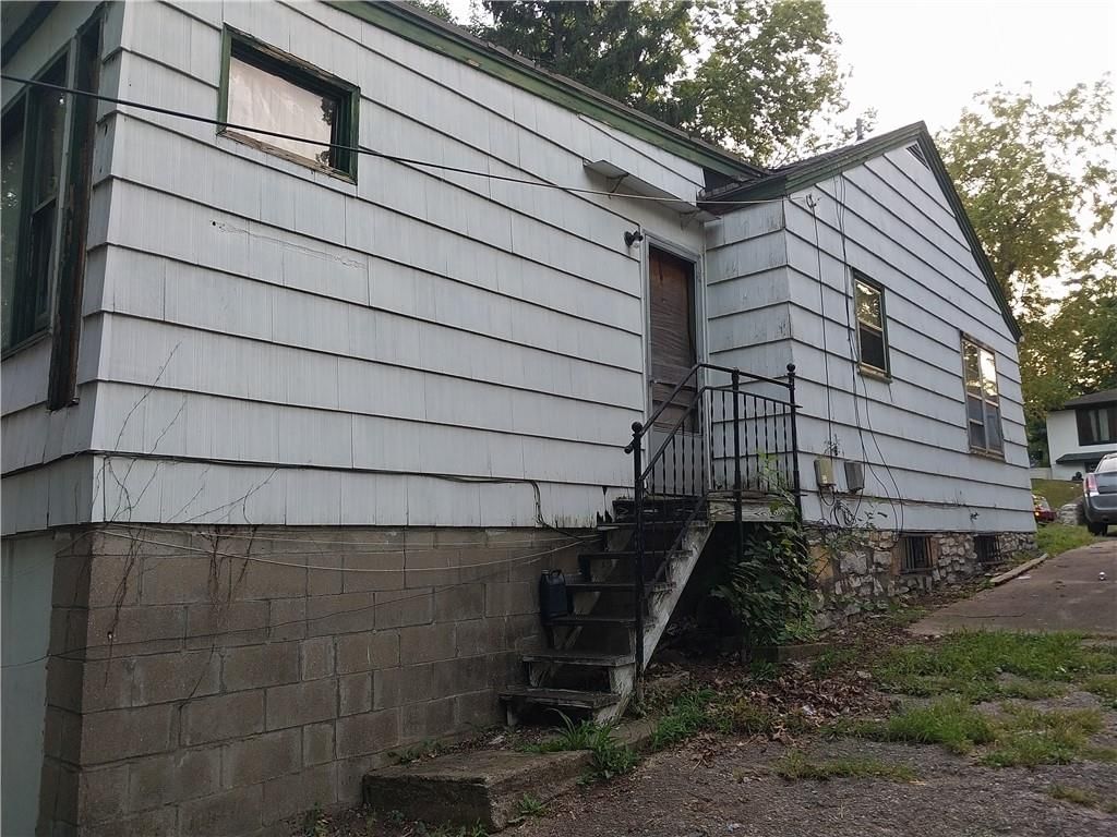 Photo 6 of 18 - 1421 N 27th Street