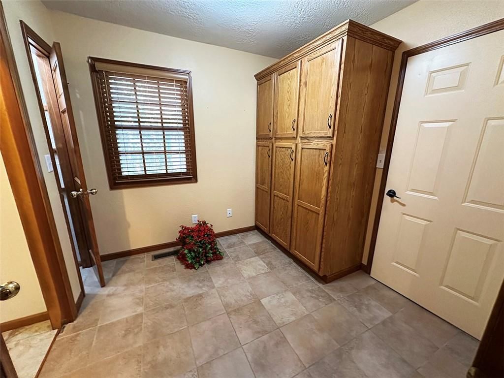 26320 S Hickory Hills Drive — photo 40