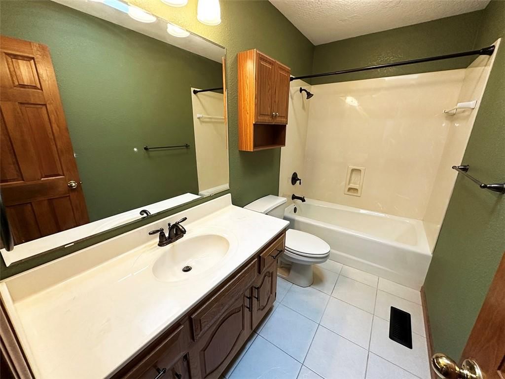 26320 S Hickory Hills Drive — photo 54