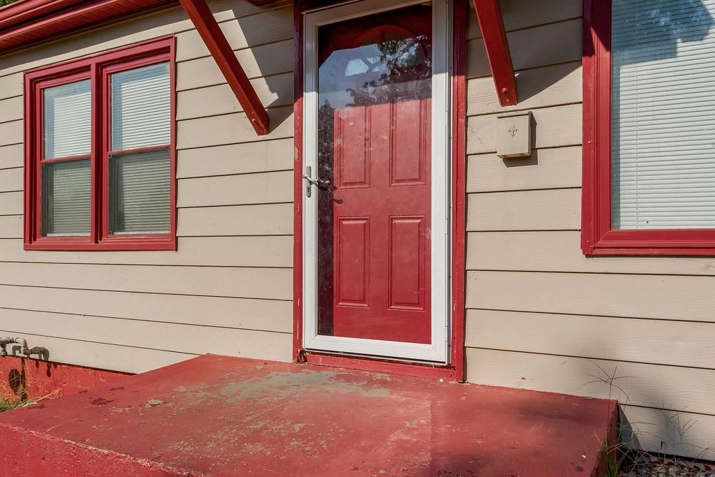 8012 Garfield Avenue — photo 2
