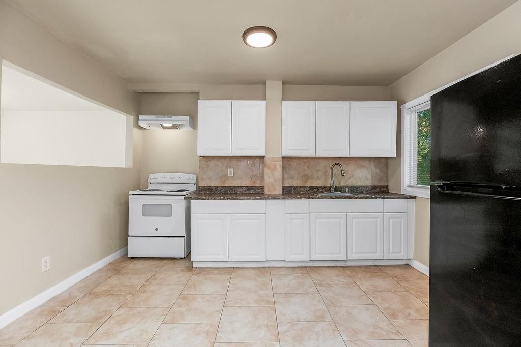 8012 Garfield Avenue — photo 8