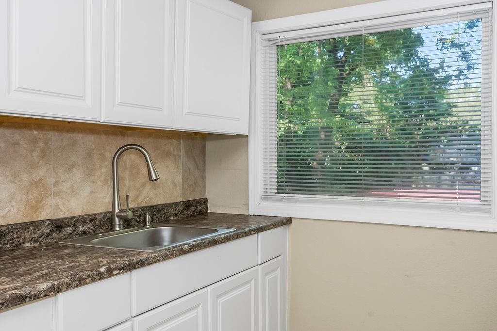 8012 Garfield Avenue — photo 10