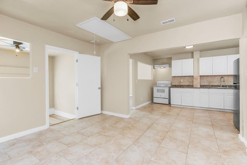 8012 Garfield Avenue — photo 11