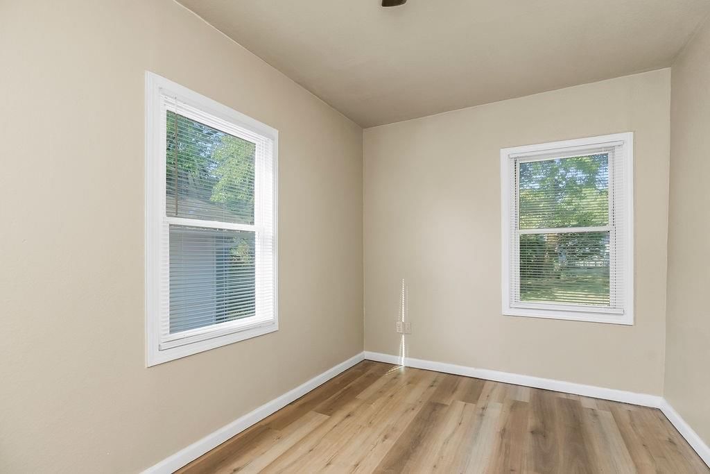 8012 Garfield Avenue — photo 22