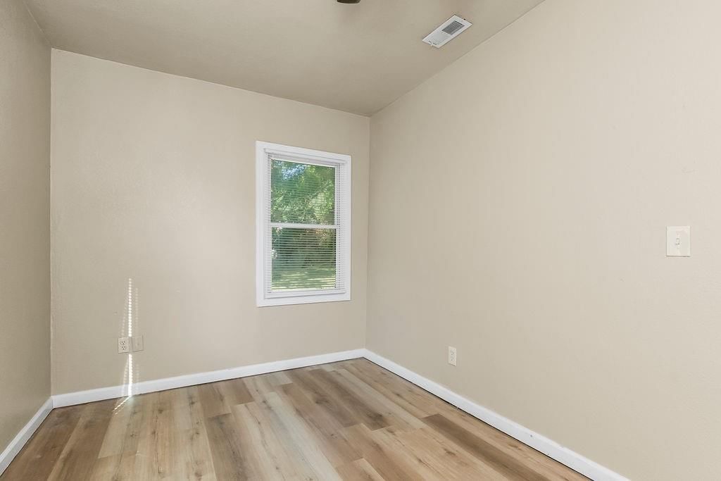 8012 Garfield Avenue — photo 23