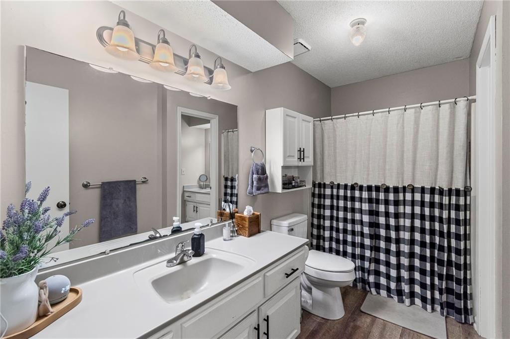 Photo 19 of 32 - 2123 SE 5th Street