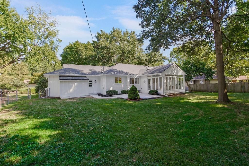8326 Maple Lane — photo 40