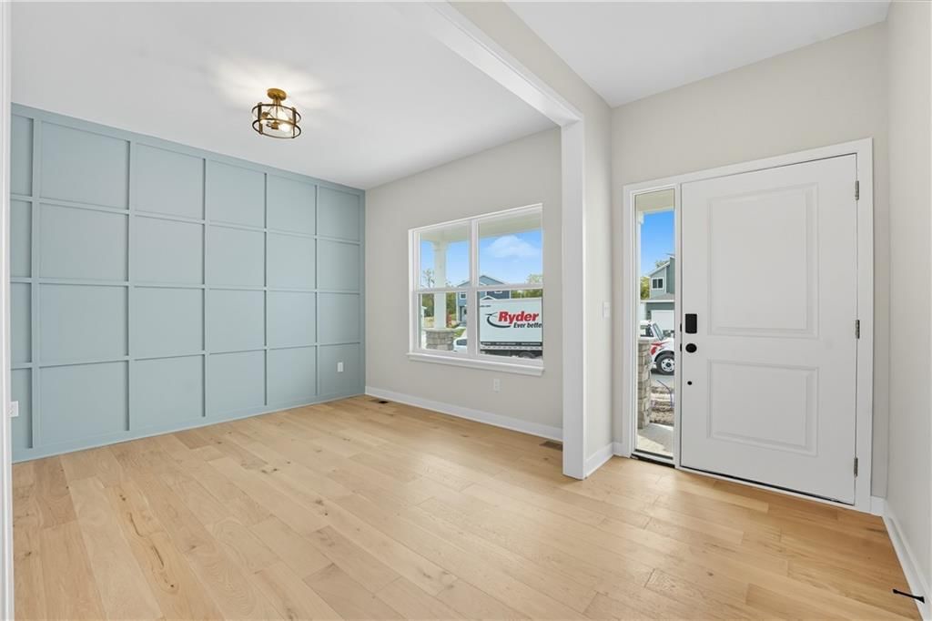 708 Glenn Circle — photo 15