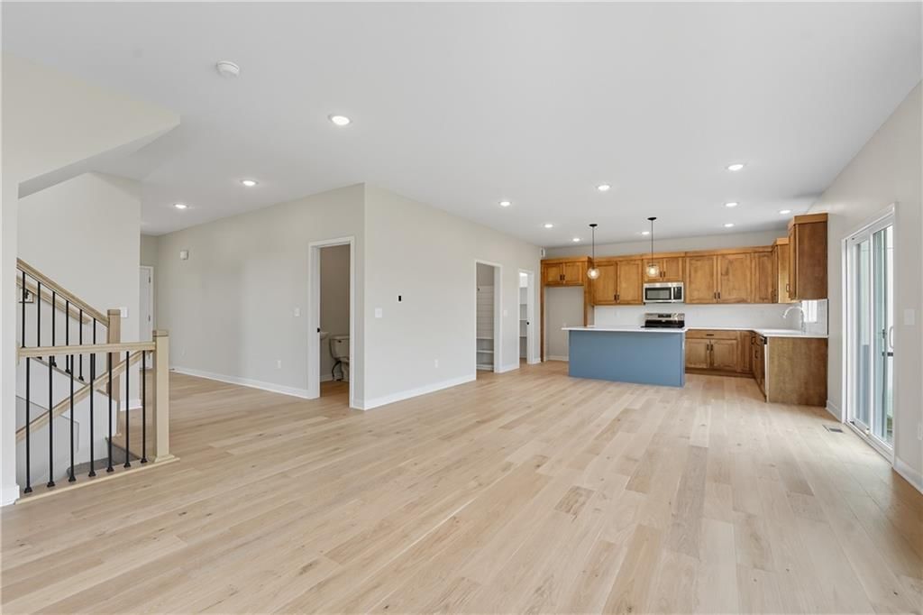 708 Glenn Circle — photo 17