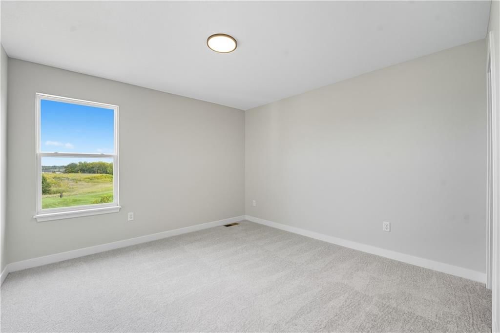 708 Glenn Circle — photo 35
