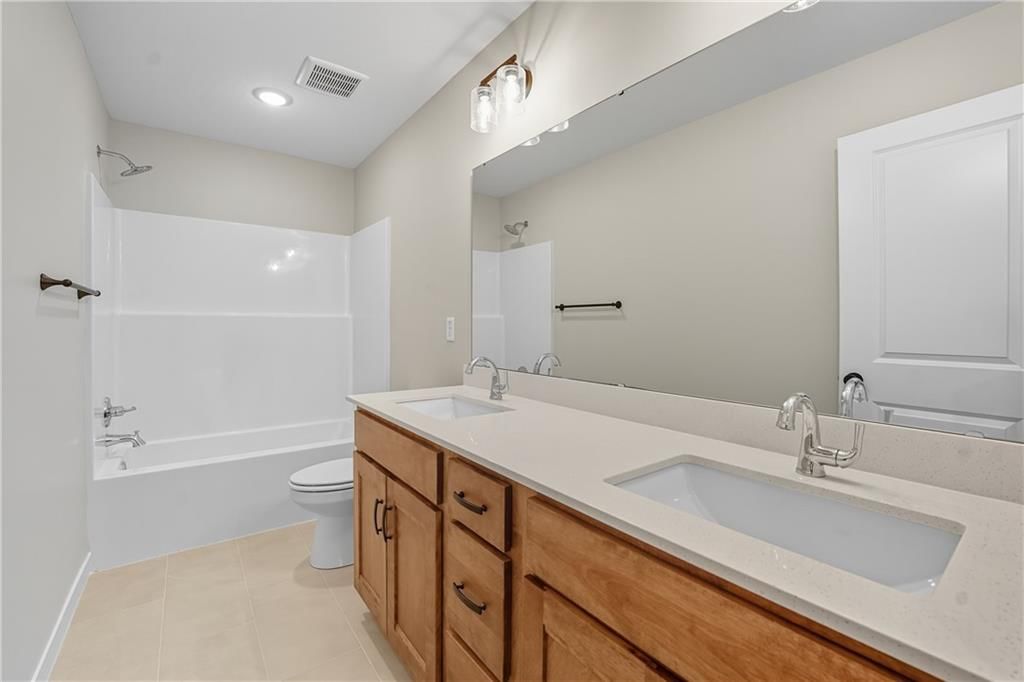 708 Glenn Circle — photo 37