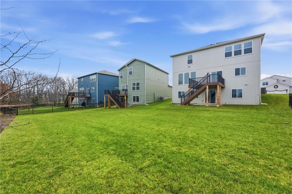 708 Glenn Circle — photo 47