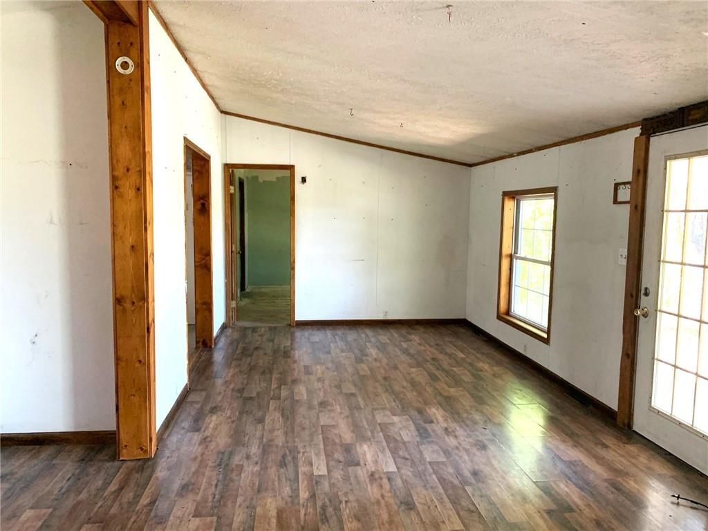 Photo 5 of 24 - 40991 E 188th Street