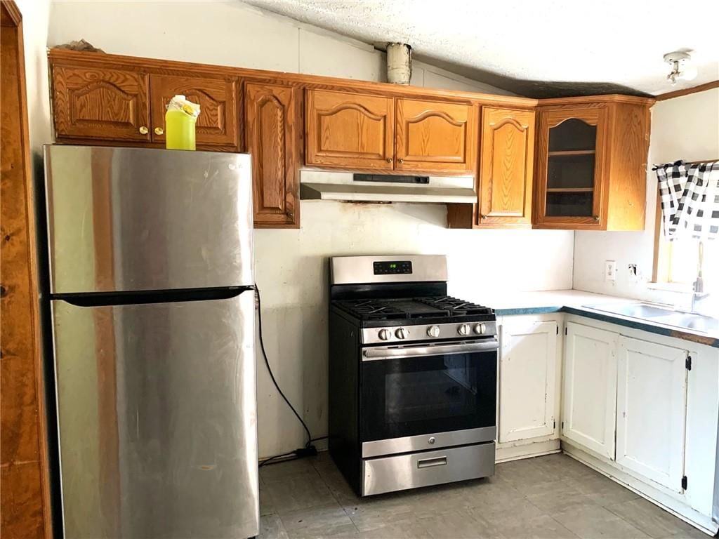 Photo 6 of 24 - 40991 E 188th Street