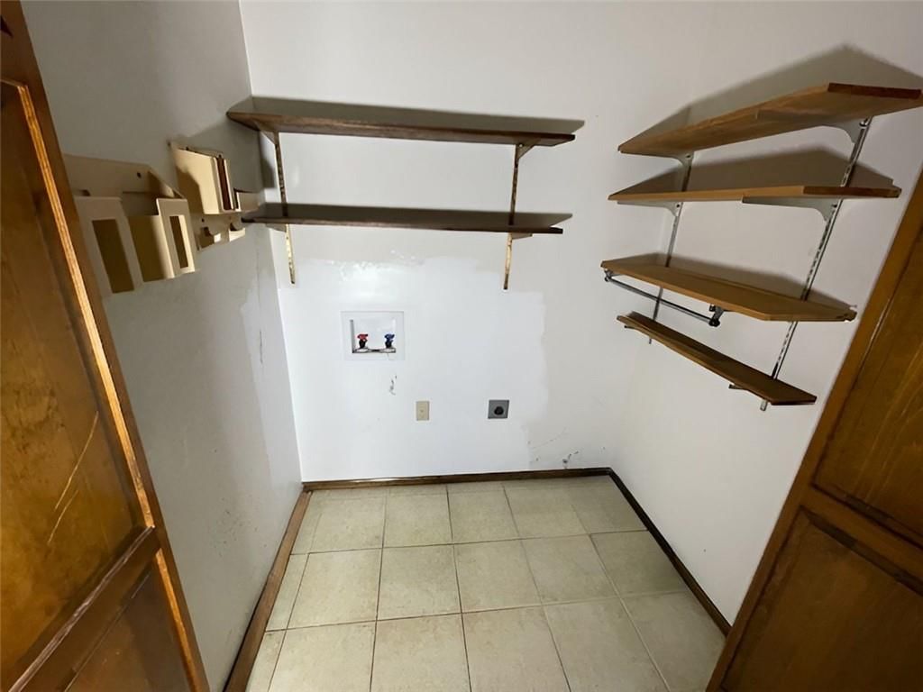 2074 Duclair Parkway — photo 11