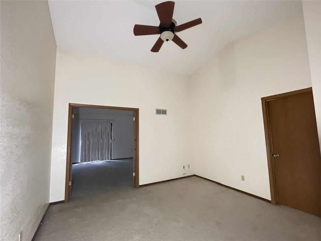 2074 Duclair Parkway — photo 13