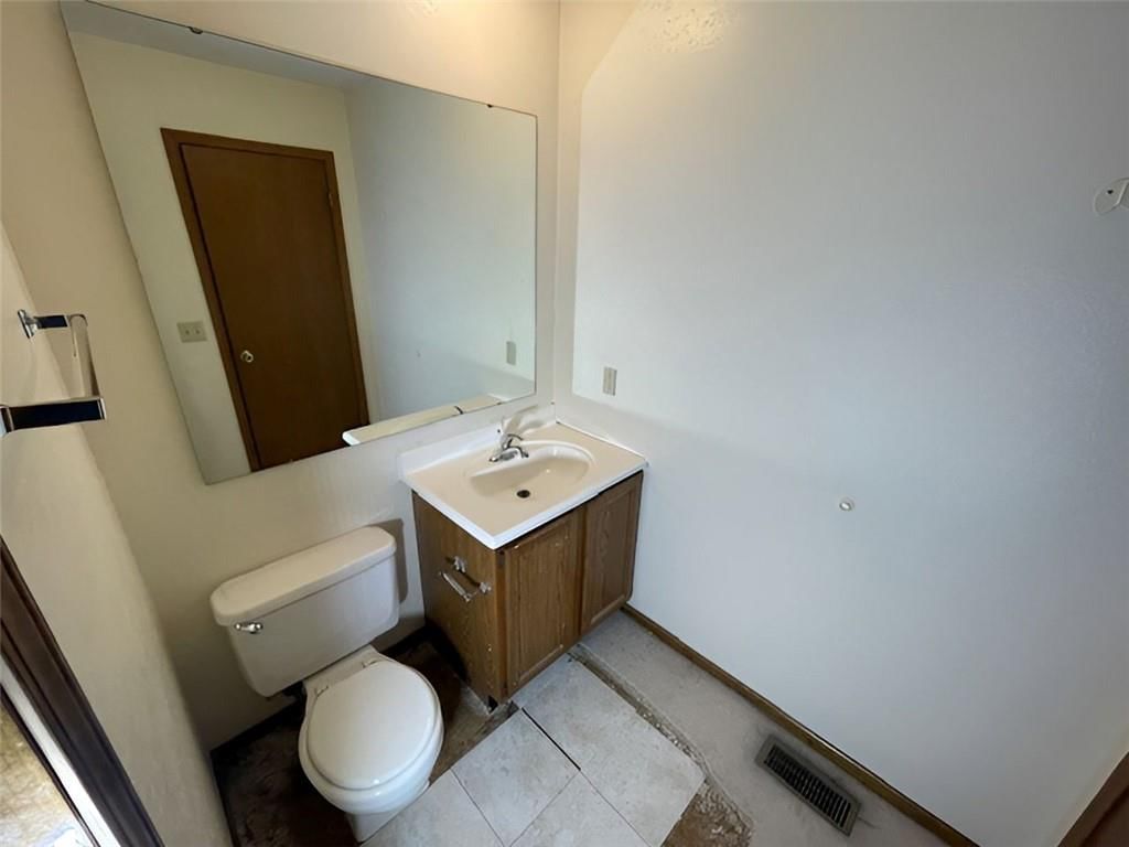 2074 Duclair Parkway — photo 17