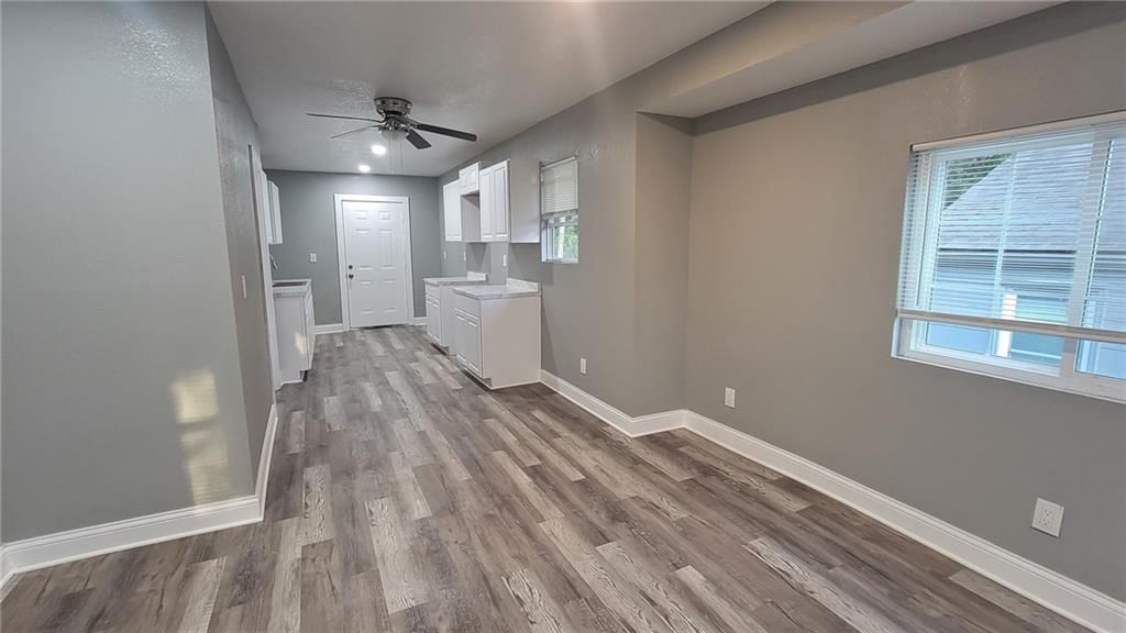 6721 S Benton Avenue — photo 8