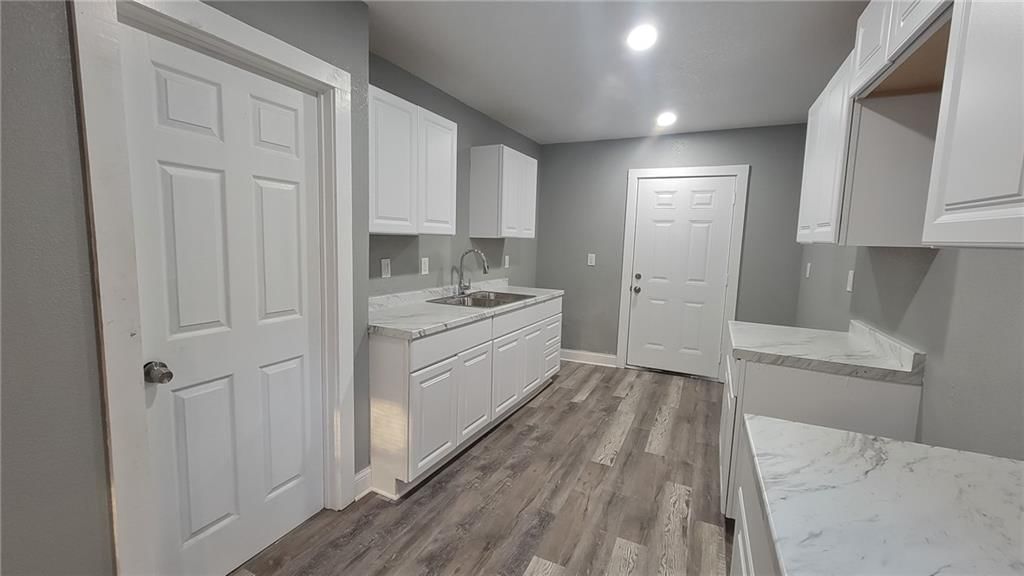 6721 S Benton Avenue — photo 10