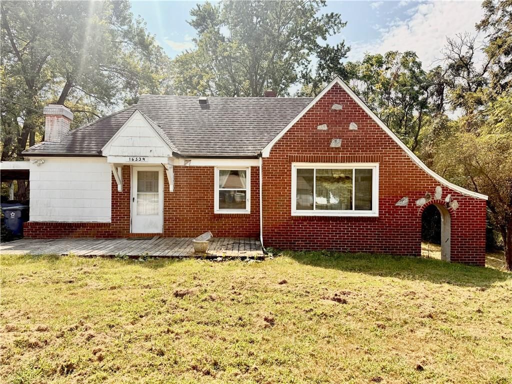 16539 E Courtney Atherton Road, Independence, MO