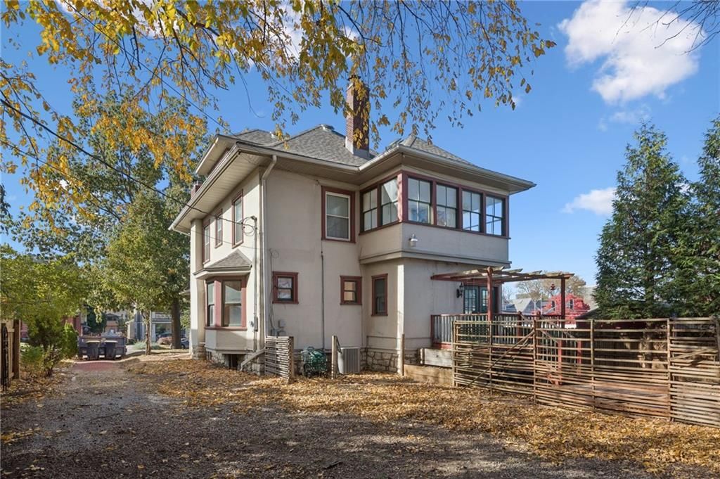 2709 CHARLOTTE Street — photo 41