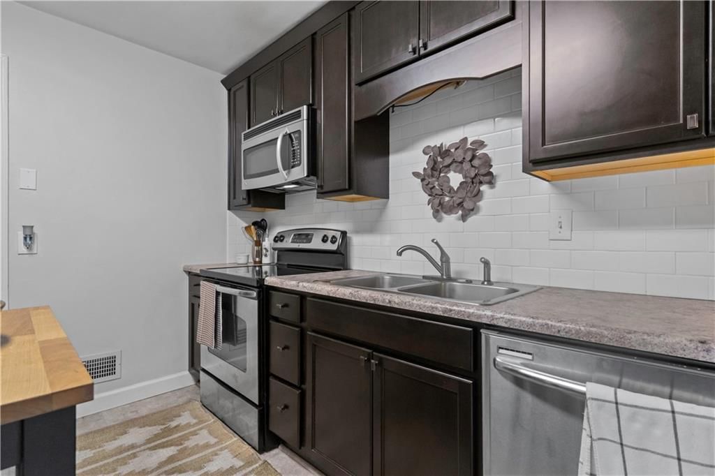 8514 W 55TH Street — photo 14