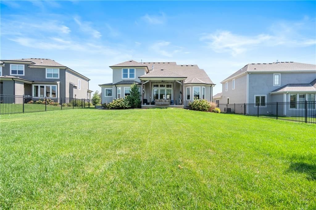 17812 Benson Street — photo 45