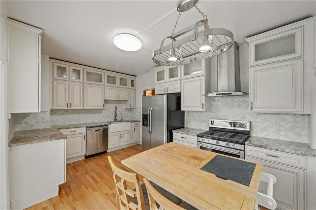 940 Cliff Street — photo 12