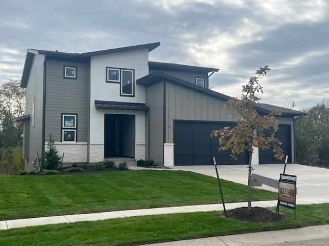 17800 Rainbow Boulevard, Overland Park, KS: listing photo 2