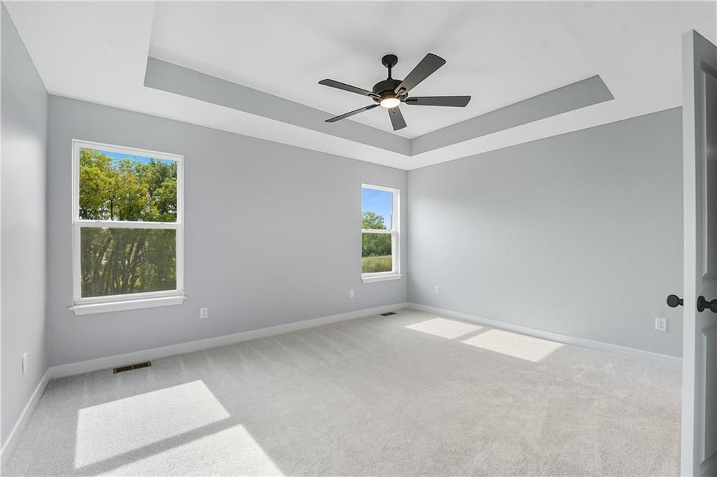701 Glenn Circle — photo 6