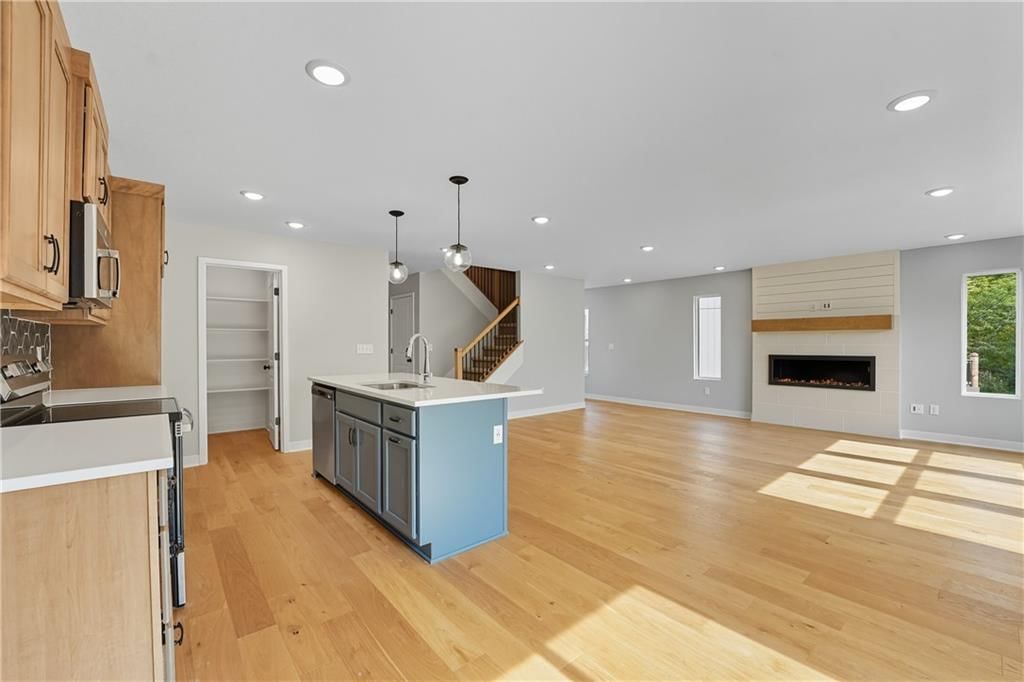 701 Glenn Circle — photo 12