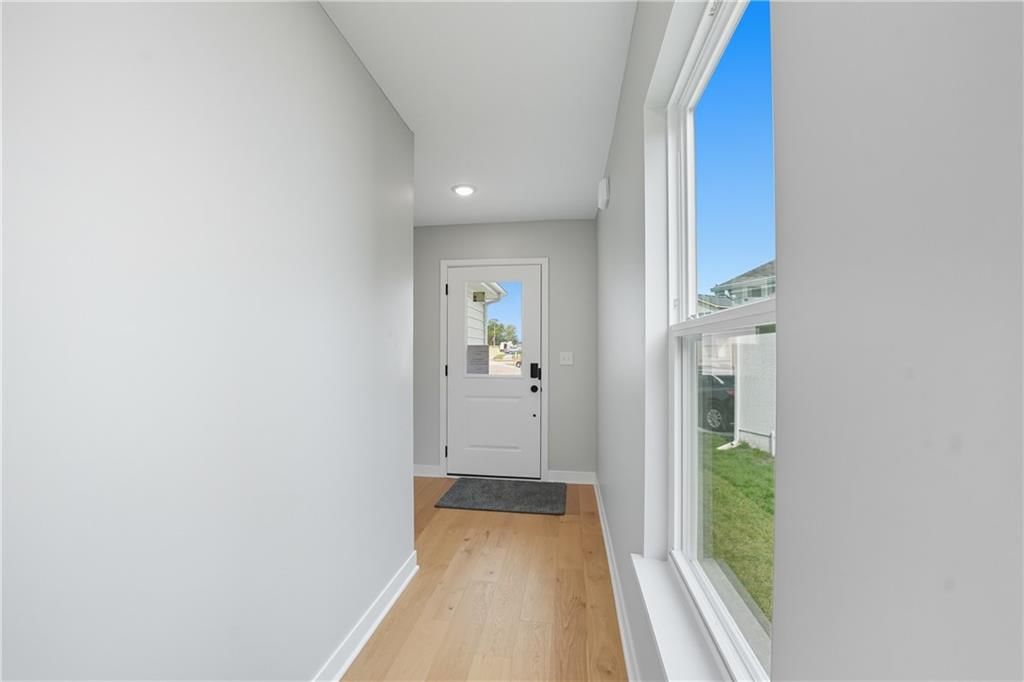 701 Glenn Circle — photo 32
