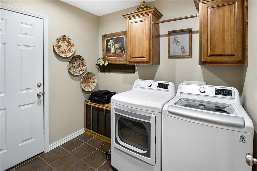 506 Deer Trail Street — photo 26