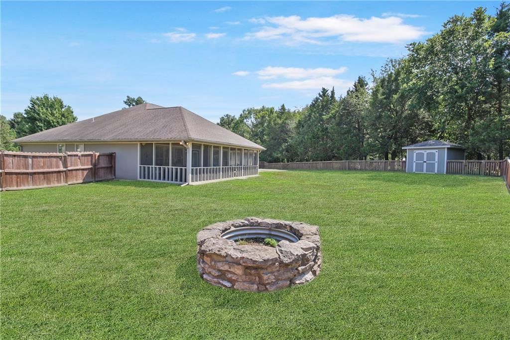 506 Deer Trail Street — photo 31