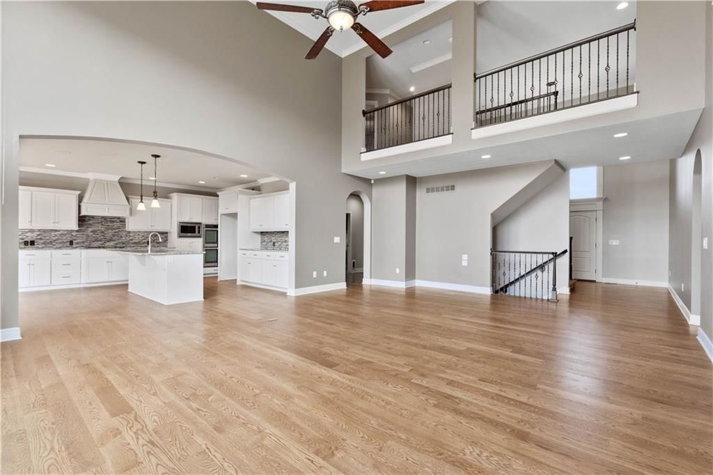 15825 Howe Street — photo 5