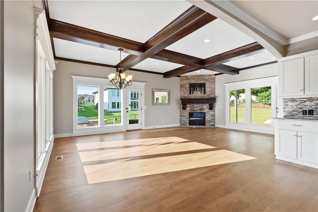 15825 Howe Street — photo 14