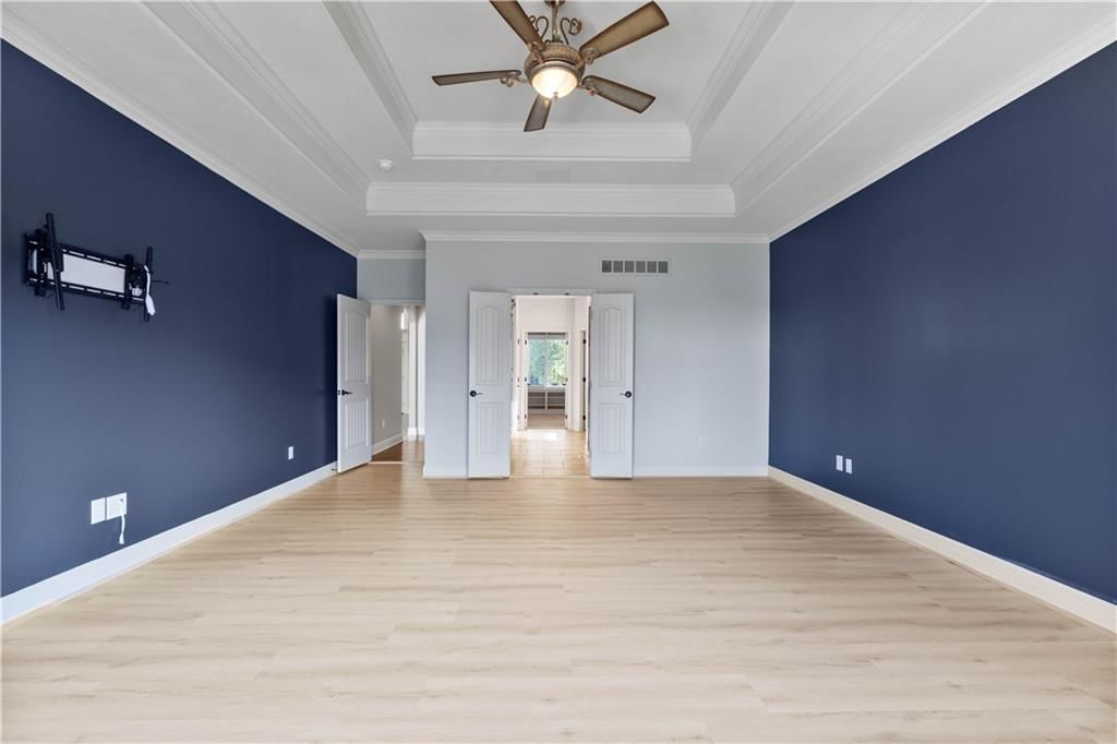 15825 Howe Street — photo 18