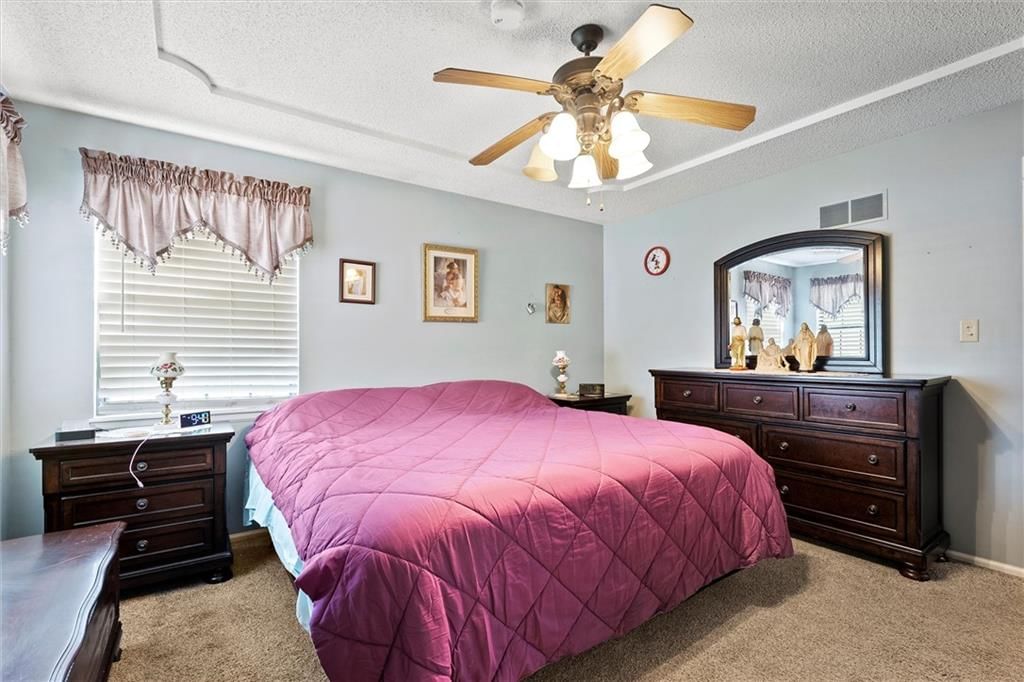 Photo 16 of 34 - 16608 E 51st Terrace Court S N/A