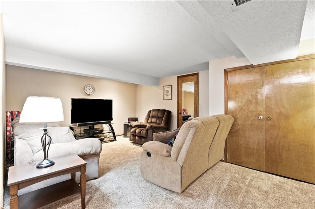 Photo 21 of 34 - 16608 E 51st Terrace Court S N/A