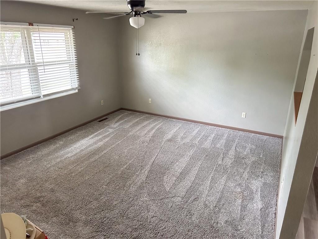 113 W 8th Terrace — photo 5