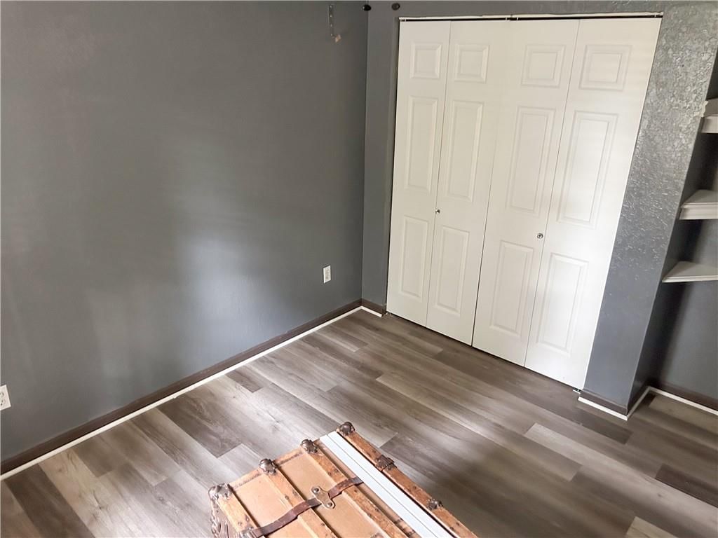 113 W 8th Terrace — photo 13