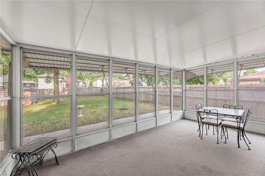 13804 Bennington Avenue — photo 17