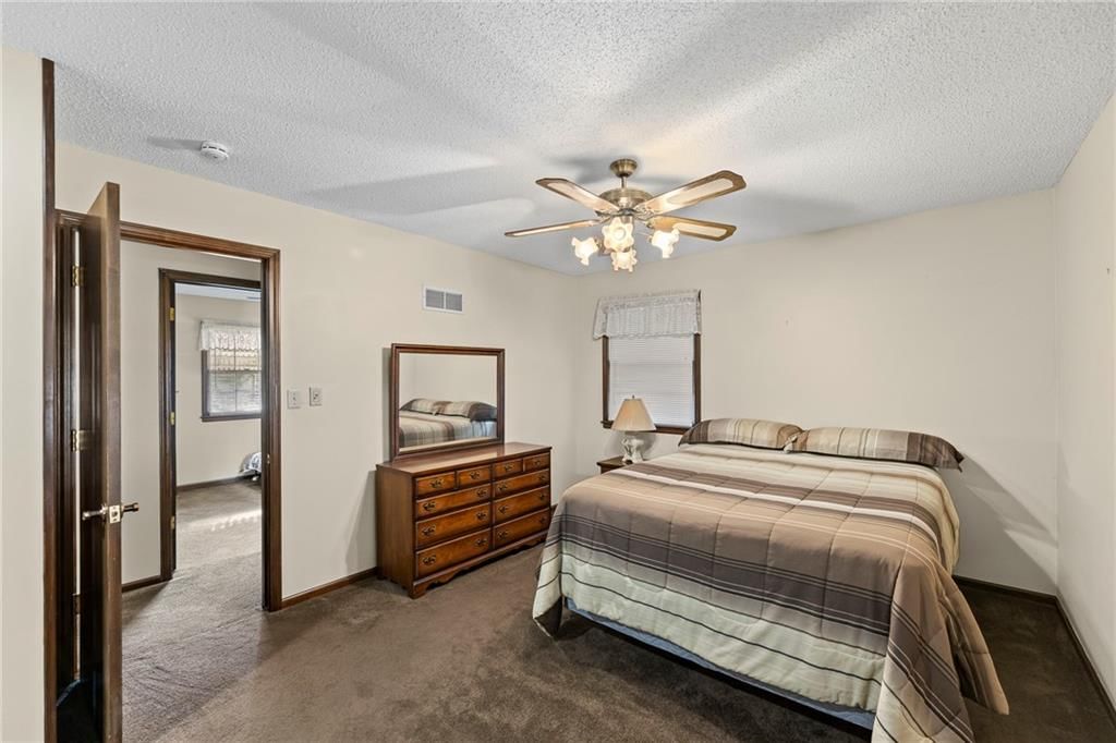 13804 Bennington Avenue — photo 19