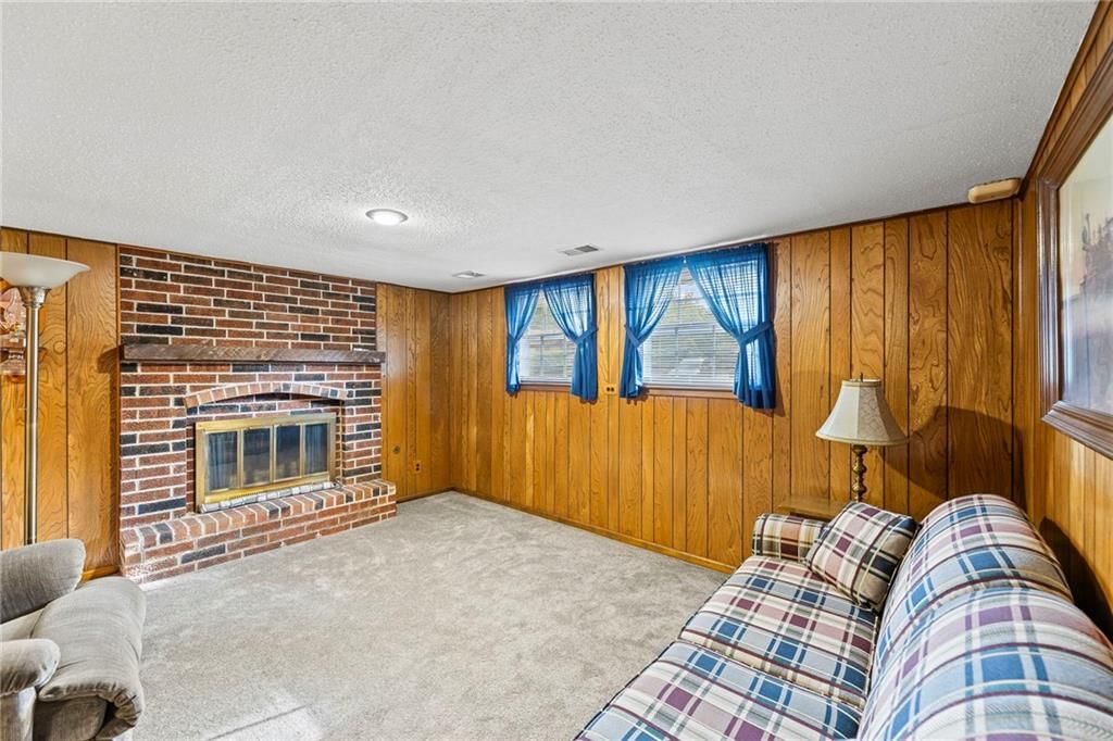13804 Bennington Avenue — photo 30