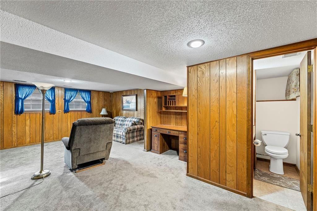 13804 Bennington Avenue — photo 34