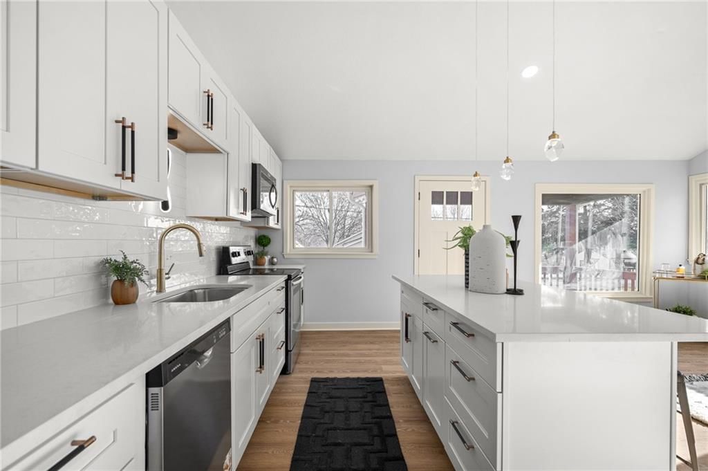 1312 S Emery Street — photo 12