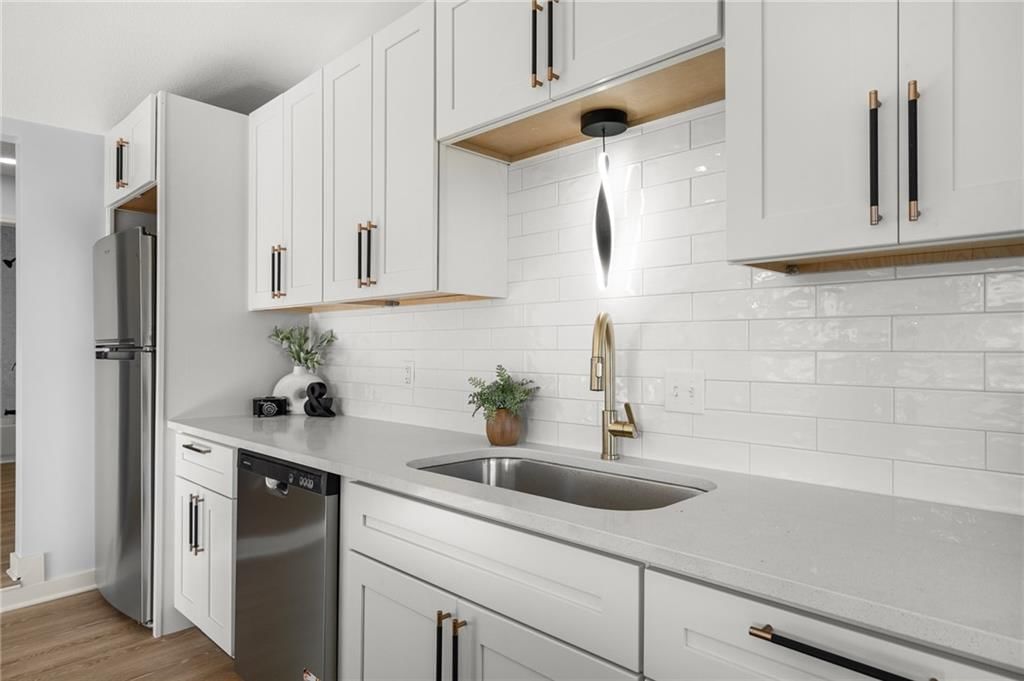 1312 S Emery Street — photo 14