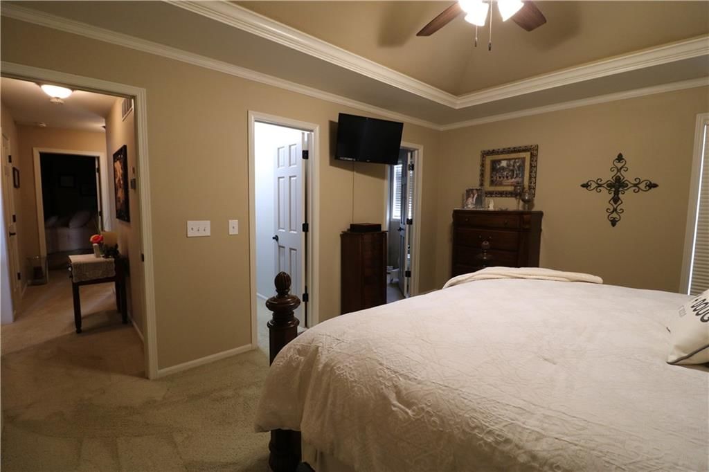 4703 Wilshire Drive N — photo 18