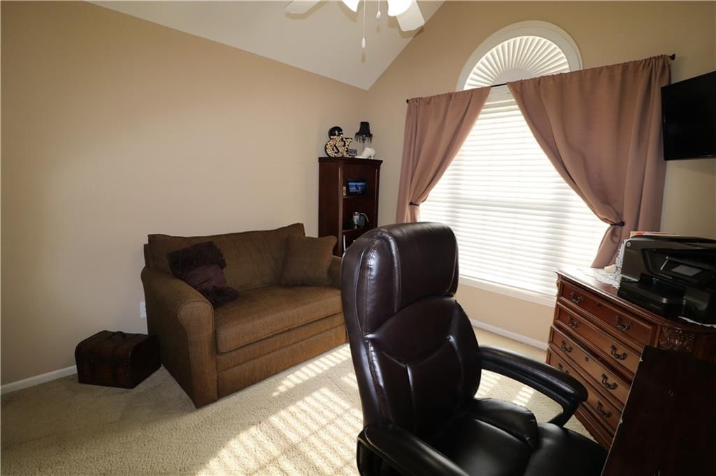 4703 Wilshire Drive N — photo 24